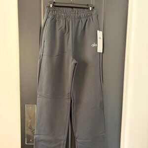 Alo Yoga Accolade Straight Leg Sweatpant – Anthracite – XS – NWT